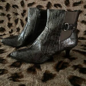 Anne Klein pewter leather uppers boots
